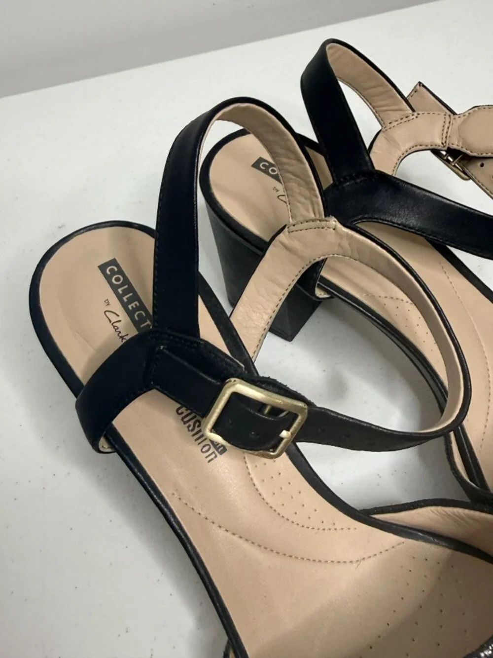 Clarks Deva Quest Black Comfort Block Heel Sandals Size 9